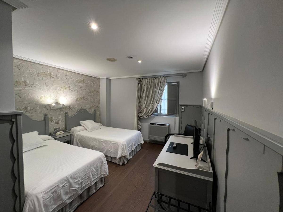 Hotel كوميلاس المظهر الخارجي الصورة