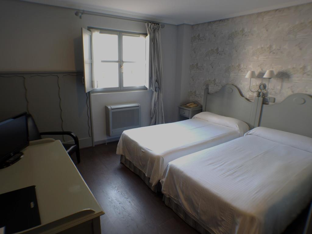 Hotel كوميلاس المظهر الخارجي الصورة